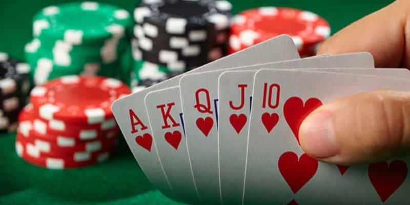 Một vài thuật ngữ quan trọng trong Poker khi chơi