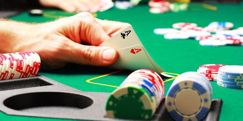 Các thuật ngữ trong Poker chi thiết dành cho các hội viên